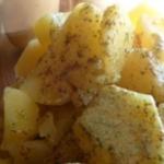 Insalata di patate con pesto di pistacchi