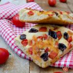 pizza con pomodorini e olive nere – ricetta bimby e non