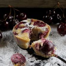Mini clafoutis alle ciliegie senza glutine e lattosio - video ricetta