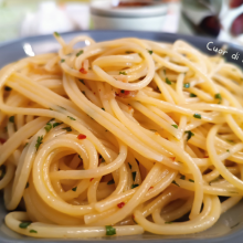 Spaghetti aglio olio e peperoncino cremosi