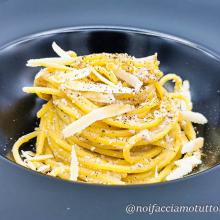 Spaghetti cacio e pepe alternativi (gluten free) con maschèrpa