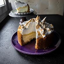 Lemon meringue cheesecake