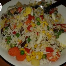 video insalata di riso alle verdure e tonno