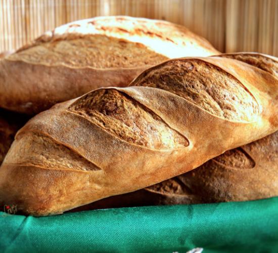 batard, pane con miscela di farine di frumento tenero e duro