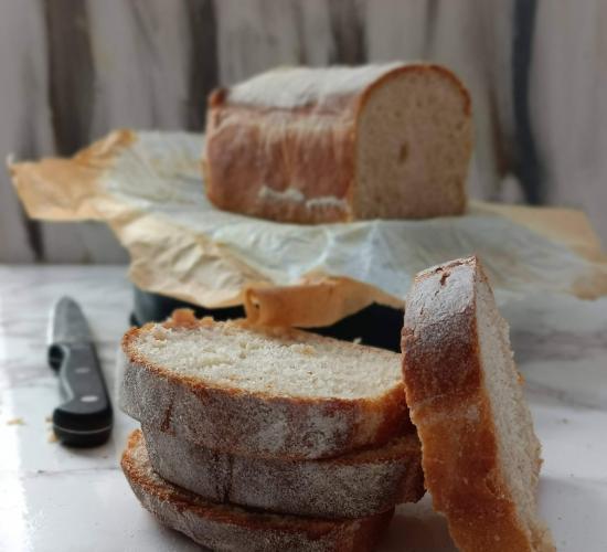 Pane in cassetta con farina multicereali