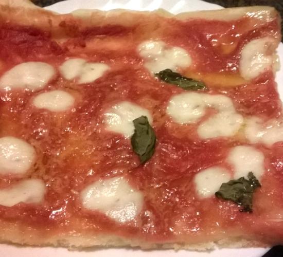Pizza Margherita (ricetta originale)