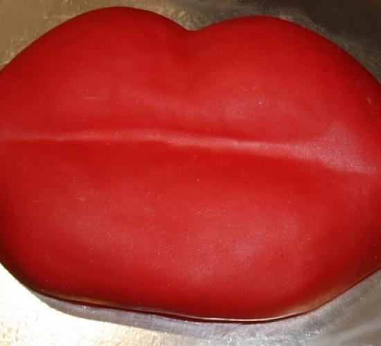 Torta kiss San Valentino
