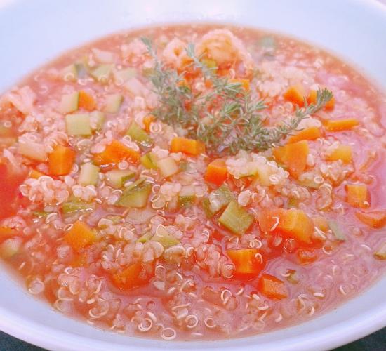 Zuppa Speziata di Quinoa e verdure